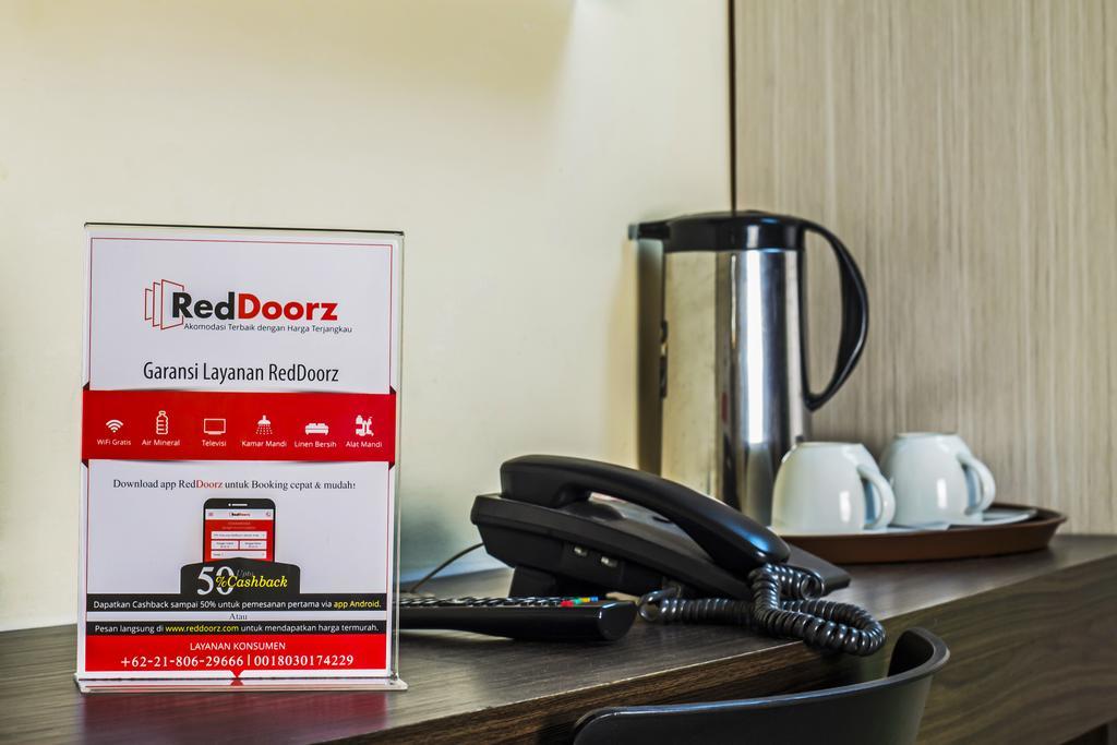 Reddoorz Plus @ Karet Setiabudi Jakarta Luaran gambar