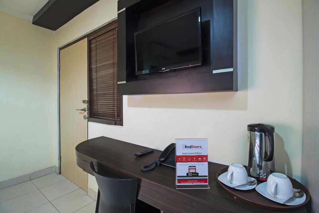 Reddoorz Plus @ Karet Setiabudi Jakarta Luaran gambar