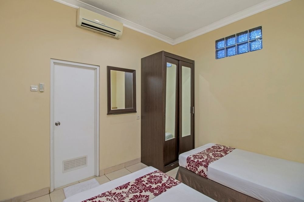 Reddoorz Plus @ Karet Setiabudi Jakarta Luaran gambar
