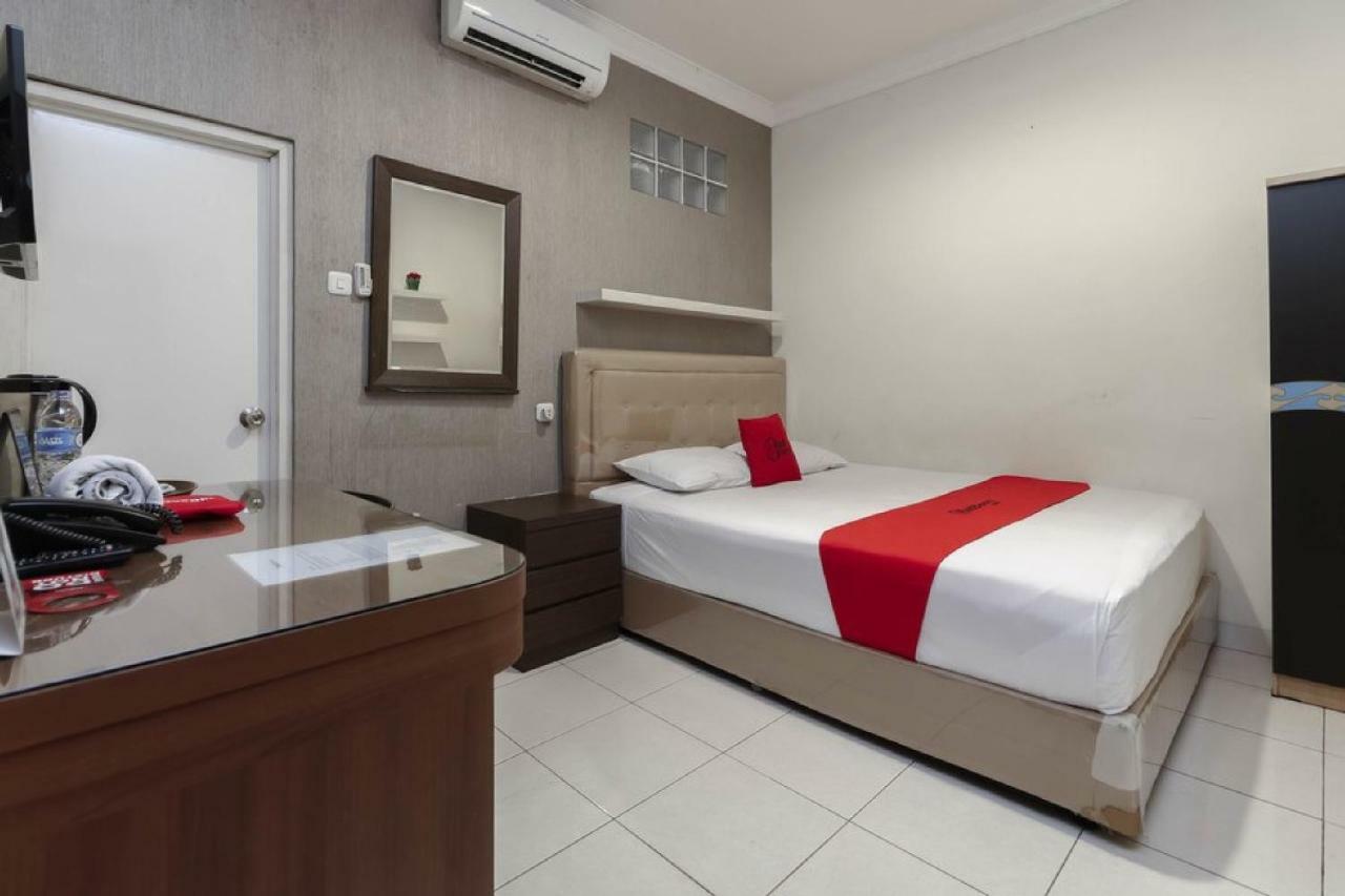Reddoorz Plus @ Karet Setiabudi Jakarta Luaran gambar