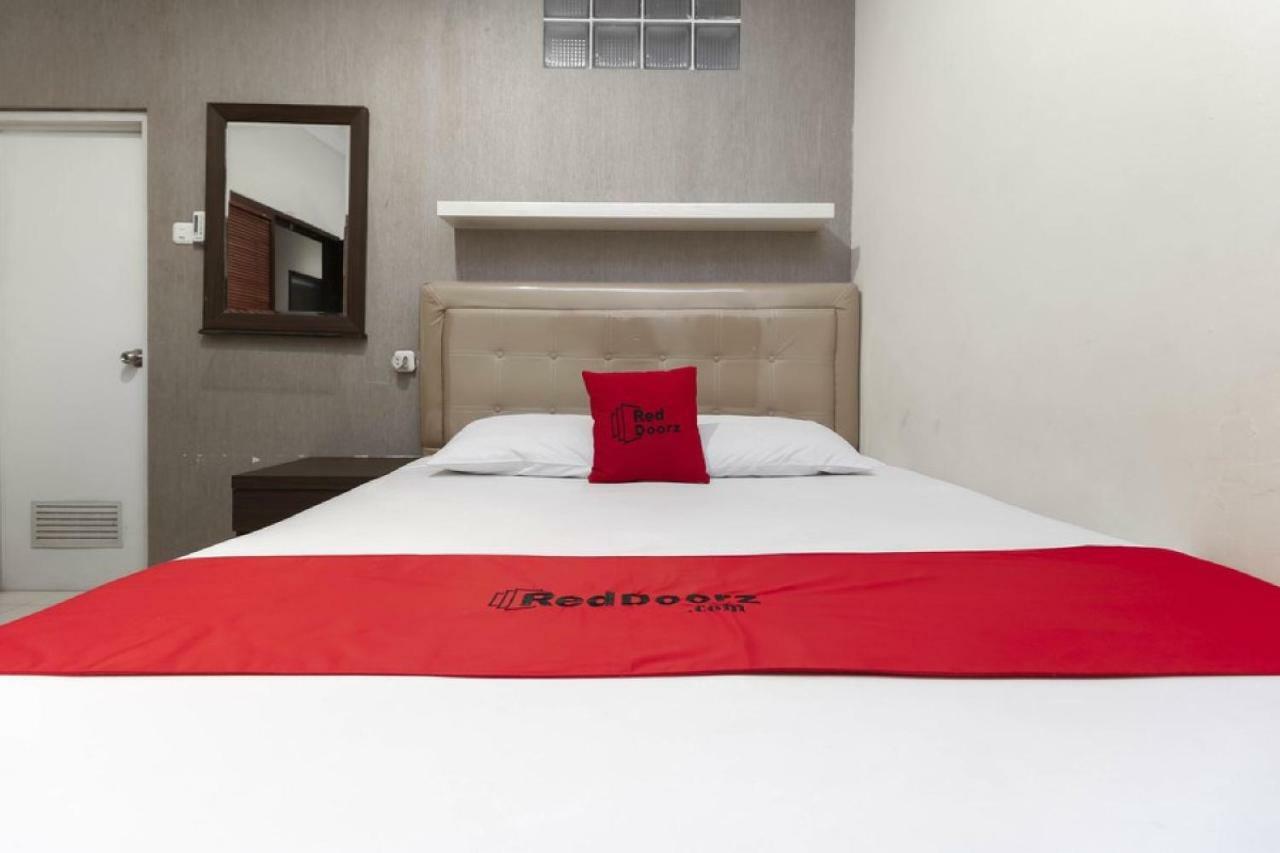 Reddoorz Plus @ Karet Setiabudi Jakarta Luaran gambar