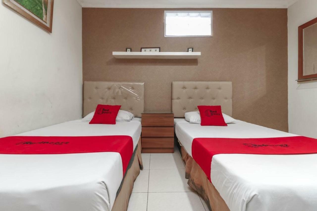 Reddoorz Plus @ Karet Setiabudi Jakarta Luaran gambar