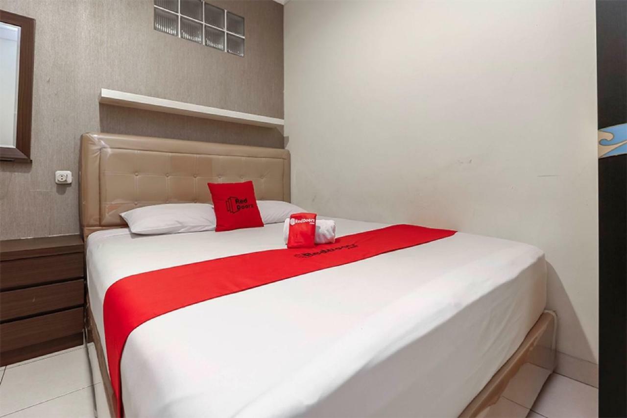 Reddoorz Plus @ Karet Setiabudi Jakarta Luaran gambar