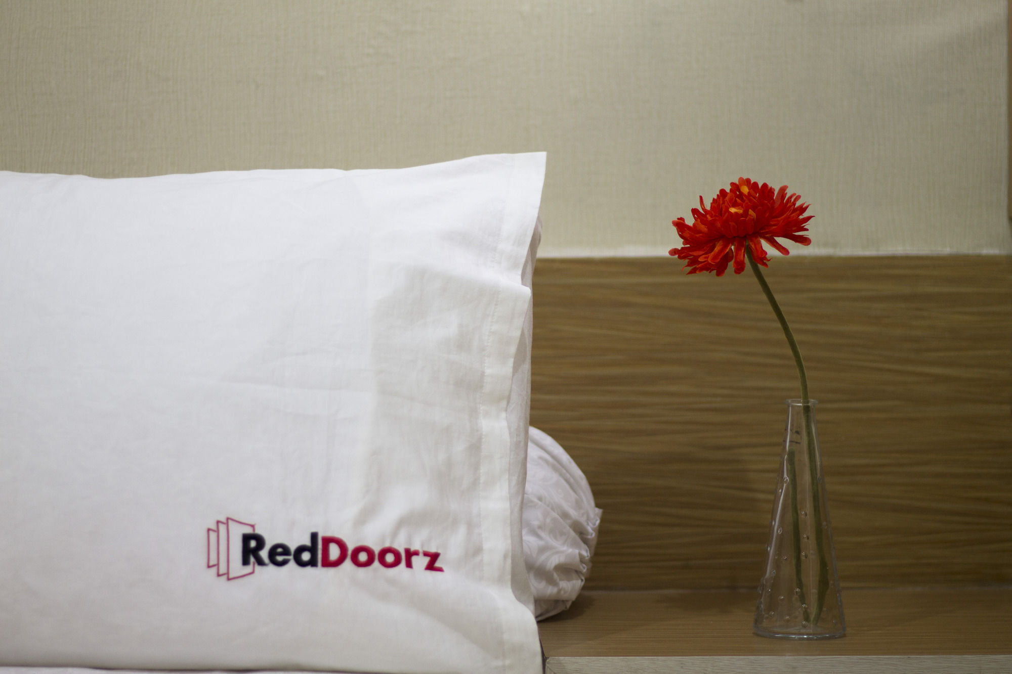 Reddoorz Plus @ Karet Setiabudi Jakarta Luaran gambar